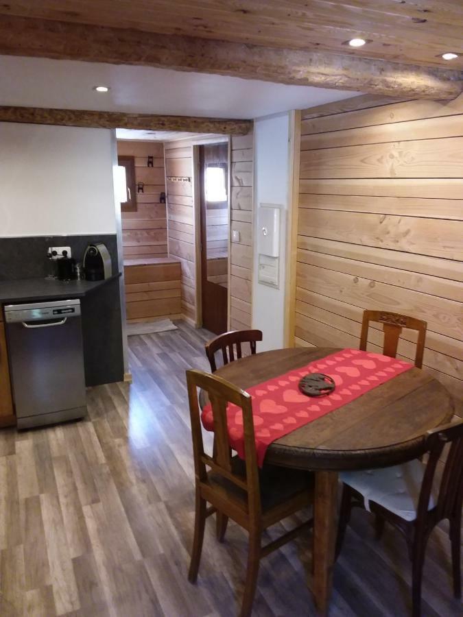 Le Woody Apartment Saint-Étienne-de-Tinée Екстериор снимка
